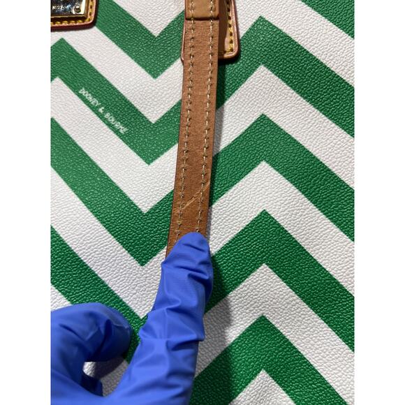 Dooney and Bourke Green Chevron Large Tote Shopping Bag with Coin Purse - Picture 8 of 8